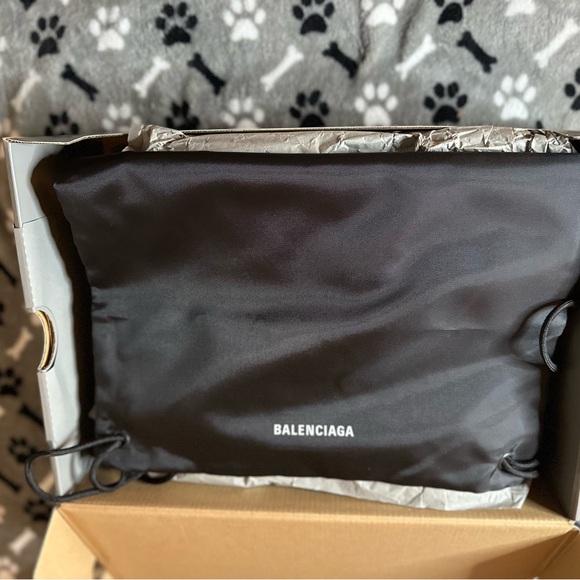 Brand new Balenciaga 4 color runners - Picture 4 of 8